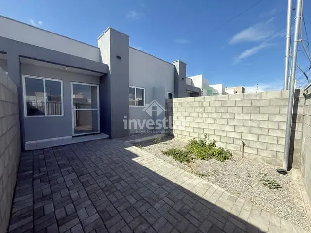 Casa 2 quartos e 1 banheiro, à venda, no bairro Serrotão em Campina Grande