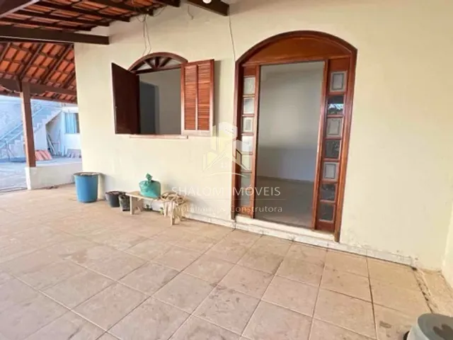 Casa com 250m² 3 quartos e 2 banheiros, à venda, no bairro Trevo em Belo Horizonte