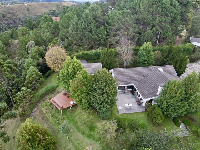 Foto do Casa - Casa em condomínio à Venda, Vila Everest, Campos do Jordão, SP | Campos & Co. Imóveis