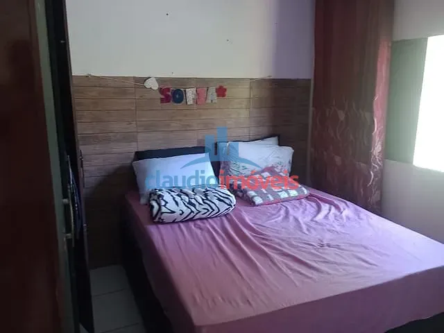 Casa 2 quartos e 1 banheiro, à venda, no bairro Vila Independência em Barra Mansa