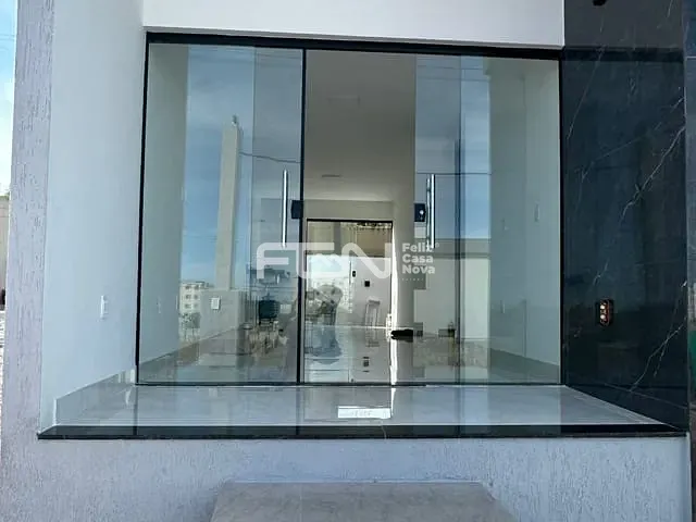 Casa com 110m² 2 quartos e 2 banheiros, à venda ou para alugar, no bairro Parque Nascente do Rio Capivara em Camaçari