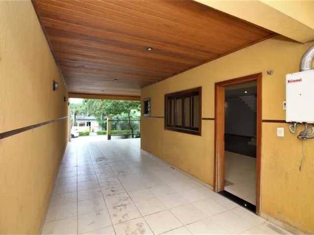 Casa com 429m² 4 quartos e 3 banheiros, à venda, no bairro Pilarzinho em Almirante Tamandaré