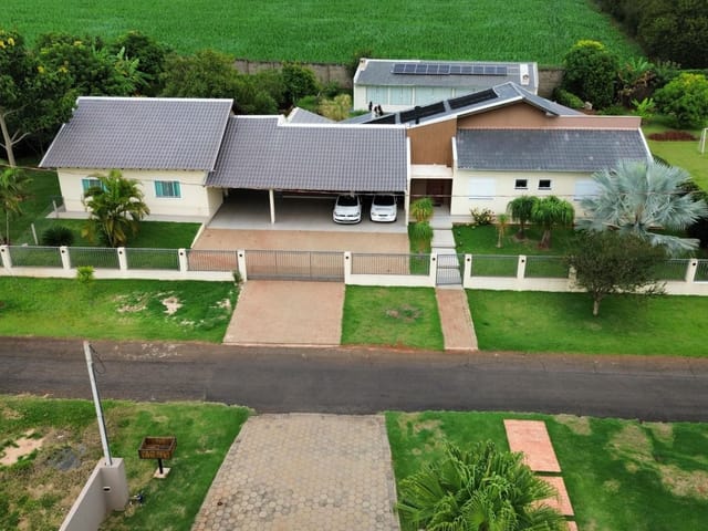 Casa com 2526m² 4 quartos e 2 banheiros, à venda, no bairro Recanto Santa Andréa em Cambé