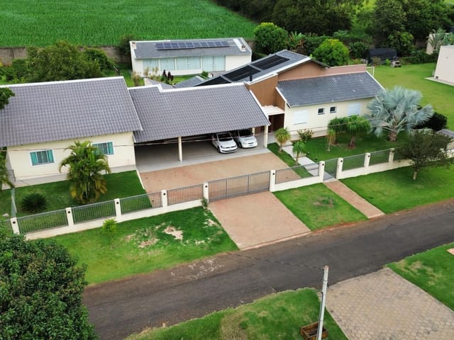 Casa com 2526m² 4 quartos e 2 banheiros, à venda, no bairro Recanto Santa Andréa em Cambé