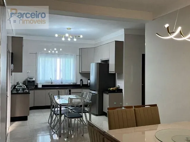 Casa com 300m² 3 quartos e 4 banheiros, à venda, no bairro Jardim Nove de Julho em São Paulo