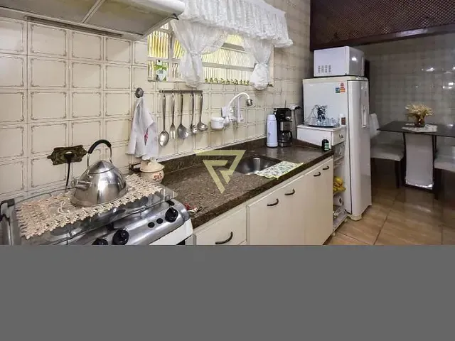 Casa 3 quartos e 3 banheiros, à venda, no bairro Jardim da Glória em Taboão da Serra