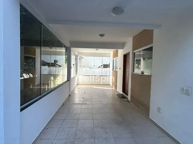 Casa com 200m² 3 quartos e 3 banheiros, para alugar, no bairro Piratininga em Niterói