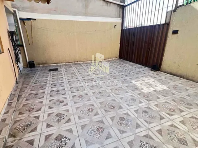 Casa 3 quartos e 1 banheiro, à venda, no bairro Nacional em Contagem