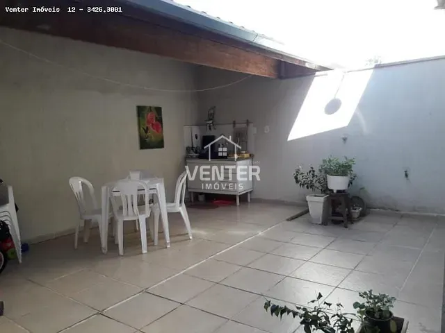 Casa com 150m² 3 quartos e 2 banheiros, à venda, no bairro Residencial Portal da Mantiqueira em Taubaté