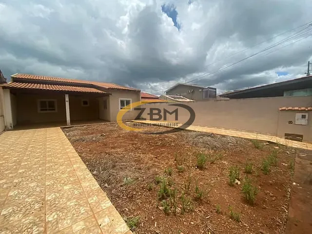 Casa com 250m² 3 quartos e 1 banheiro, à venda, no bairro Residencial Veneza em Londrina