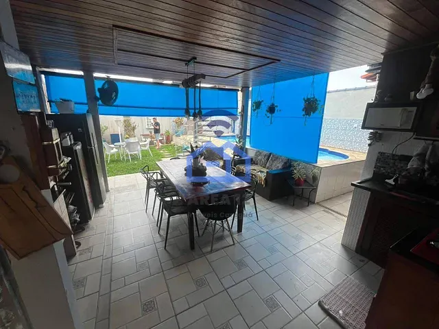 Casa com 300m² 4 quartos e 3 banheiros, à venda, no bairro Jardim do Sol em Caraguatatuba