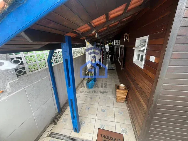 Casa com 300m² 4 quartos e 3 banheiros, à venda, no bairro Jardim do Sol em Caraguatatuba