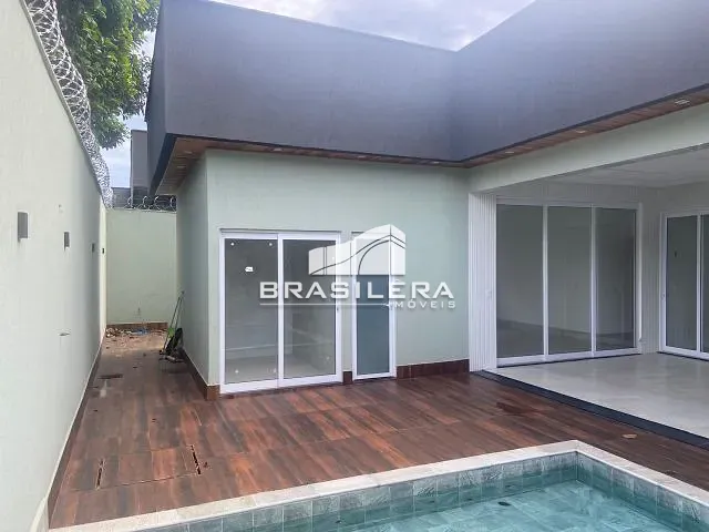 Casa 3 quartos e 5 banheiros, à venda, no bairro Cidade Satélite São Luiz em Aparecida de Goiânia