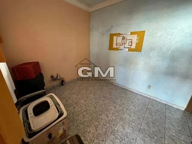 Casa com 250m² 2 quartos e 1 banheiro, à venda, no bairro Jardim Joaquim Procópio de Araújo Ferraz em Ribeirão Preto