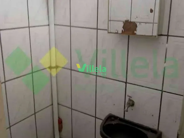 Casa à venda, no bairro Jardim Pinheirinho em Itaquaquecetuba