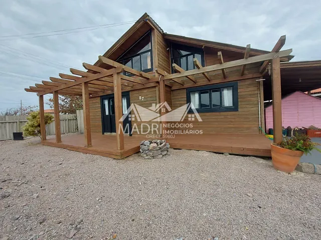Casa 4 quartos e 1 banheiro, à venda, no bairro Praia do Sonho em Palhoça