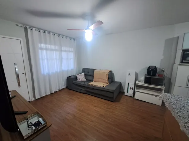Casa com 180m² 2 quartos e 2 banheiros, para alugar, no bairro Jardim Mazza em São Paulo