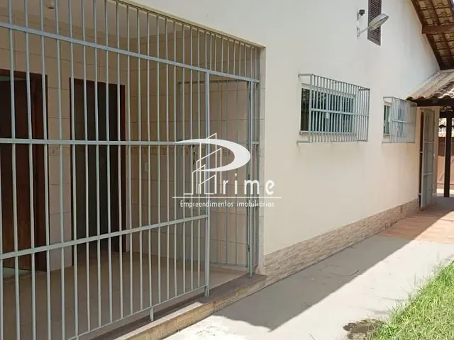 Casa com 400m² 3 quartos e 4 banheiros, à venda, no bairro Itaipuaçu em Maricá