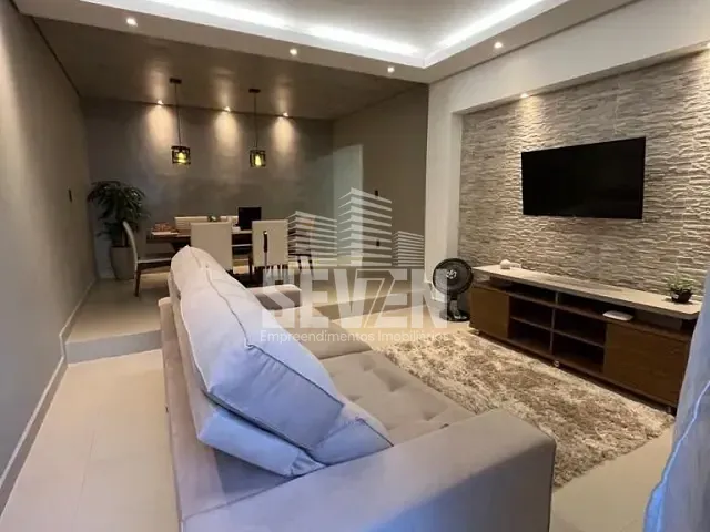 Casa com 243m² 2 quartos e 4 banheiros, à venda, no bairro Residencial Nova Flórida em Bauru