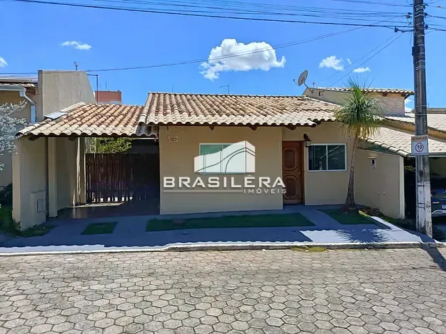 Casa 2 quartos e 2 banheiros, à venda, no bairro Vila Santos Dumont em Aparecida de Goiânia
