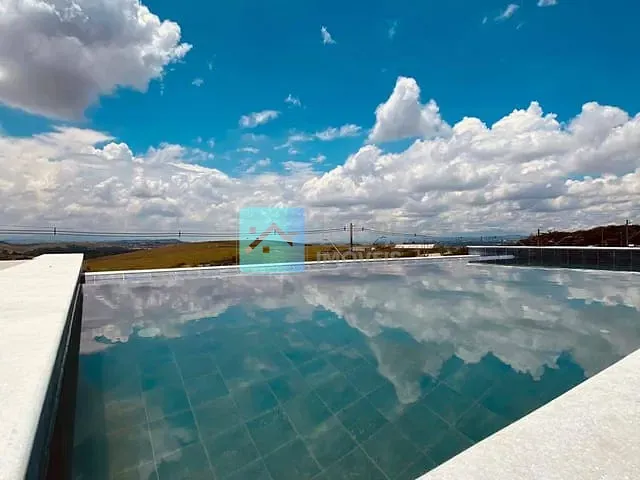 Casa com 548m² 5 quartos e 5 banheiros, à venda, no bairro Urbanova em São José dos Campos