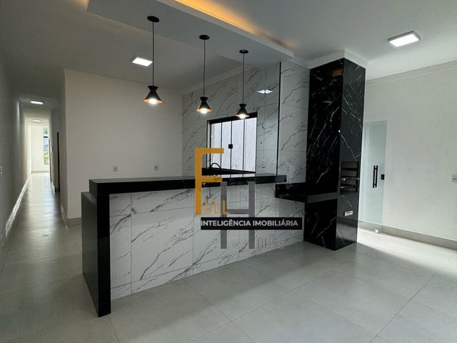 Casa com 180m² 3 quartos e 2 banheiros, à venda, no bairro Solange Park II em Goiânia