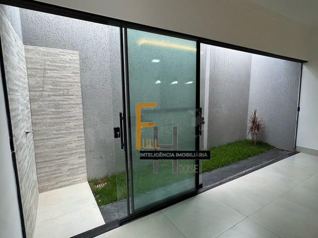 Casa com 180m² 3 quartos e 2 banheiros, à venda, no bairro Solange Park II em Goiânia