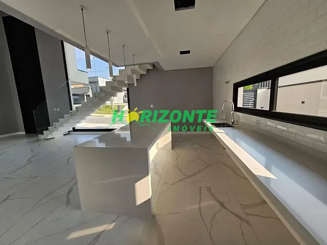Casa com 600m² 3 quartos e 5 banheiros, à venda, no bairro Condomínio Residencial Colinas do Paratehy em São José dos Campos