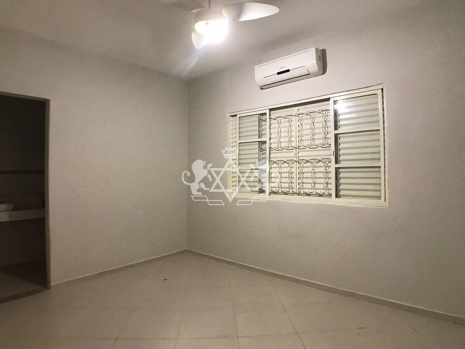 Casa à venda com 3 quartos, 101m² - Foto 12