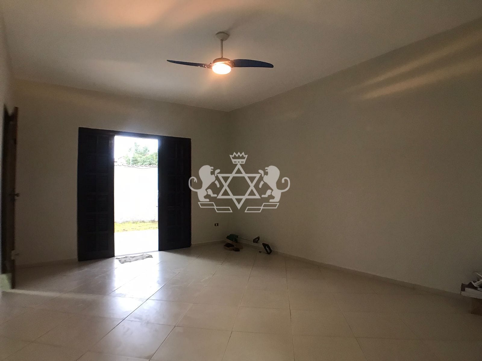 Casa à venda com 3 quartos, 101m² - Foto 5