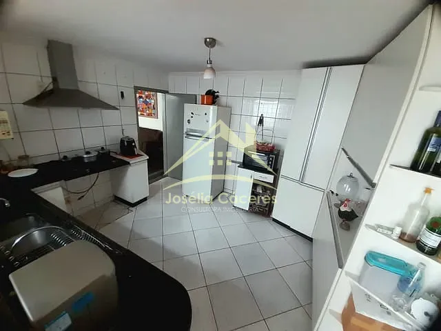 Casa com 360m² 4 quartos e 3 banheiros, à venda, no bairro Santa Cruz em Cuiabá