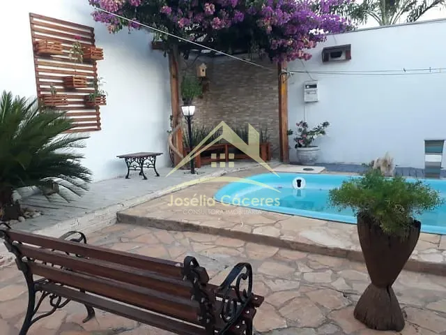 Casa com 360m² 4 quartos e 3 banheiros, à venda, no bairro Santa Cruz em Cuiabá