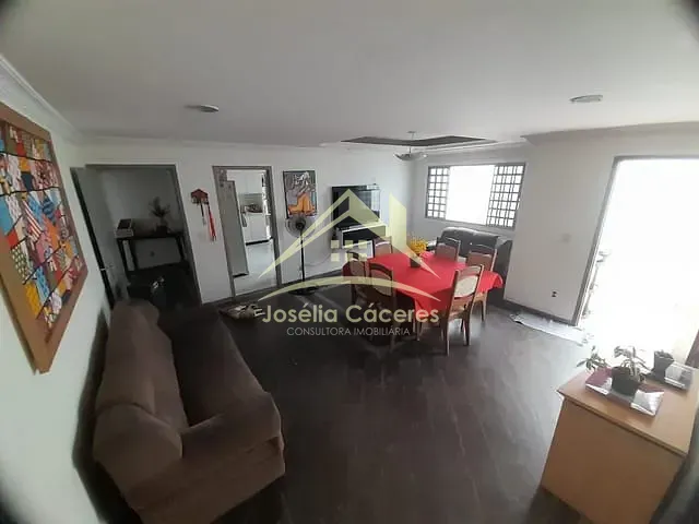 Casa com 360m² 4 quartos e 3 banheiros, à venda, no bairro Santa Cruz em Cuiabá