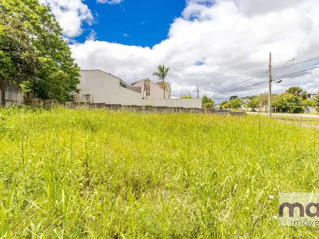 Casa à venda, no bairro Tarumã em Curitiba