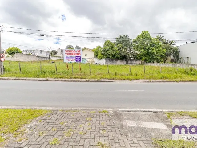 Casa à venda, no bairro Tarumã em Curitiba