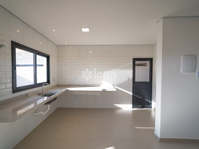 Casa com 150m² 3 quartos e 3 banheiros, à venda, no bairro Centro em Cajamar