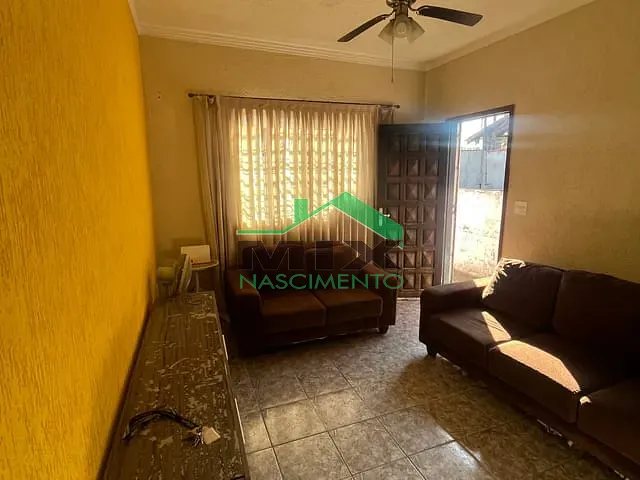 Casa com 225m² 2 quartos e 2 banheiros, à venda, no bairro Vila Atlantica em Mongaguá