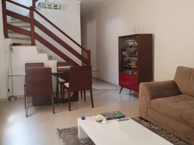Foto do Casa - Casa com 3 dormitórios, 175 m² - venda por R$ 910.000,00 ou aluguel por R$ 4.500,00/mês - Jardim das Indústrias - São José dos Campos/SP | RUSSI IMÓVEIS