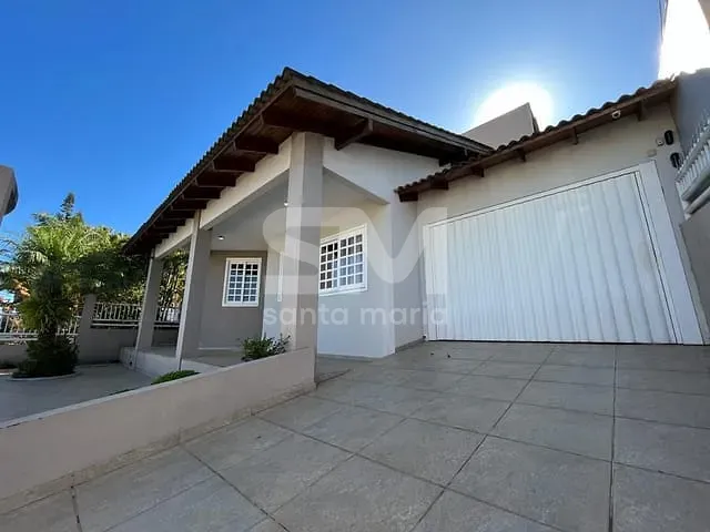 Casa com 450m² 3 quartos e 2 banheiros, à venda, no bairro Centro em Chapecó