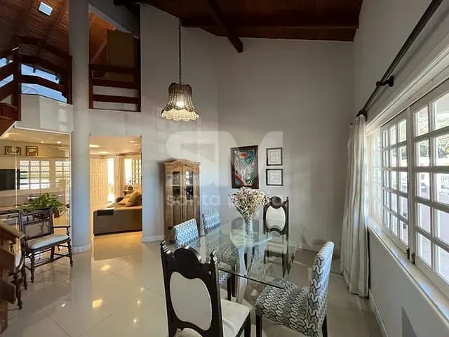 Casa com 450m² 3 quartos e 2 banheiros, à venda, no bairro Centro em Chapecó
