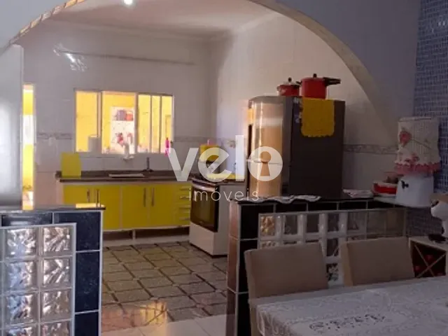 Casa 3 quartos e 2 banheiros, à venda, no bairro Piracangaguá em Taubaté