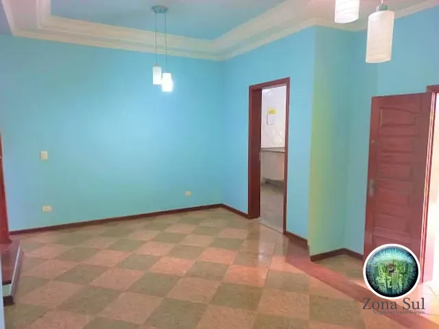 Casa com 300m² 3 quartos e 6 banheiros, à venda, no bairro Jardim Bandeirantes em Sorocaba