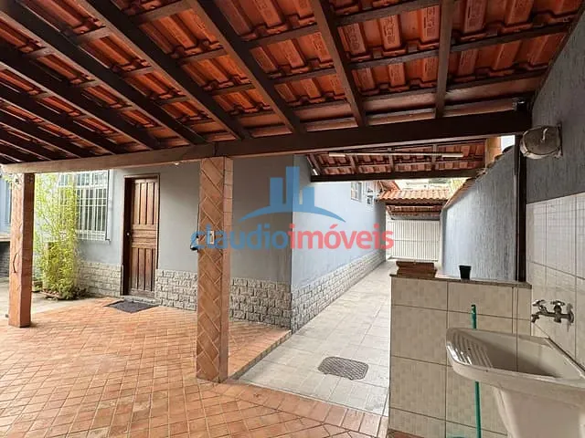 Casa 3 quartos e 3 banheiros, à venda, no bairro Vila Ursulino em Barra Mansa