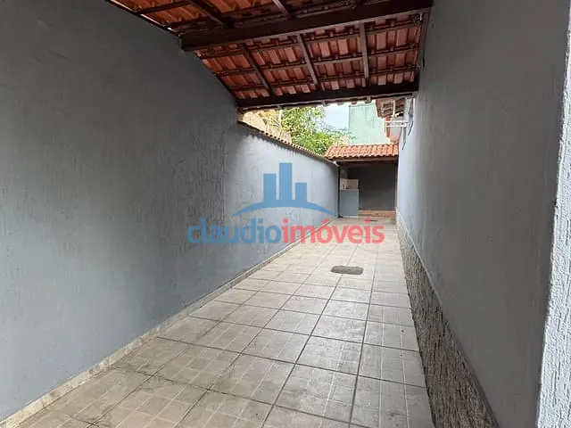 Casa 3 quartos e 3 banheiros, à venda, no bairro Vila Ursulino em Barra Mansa