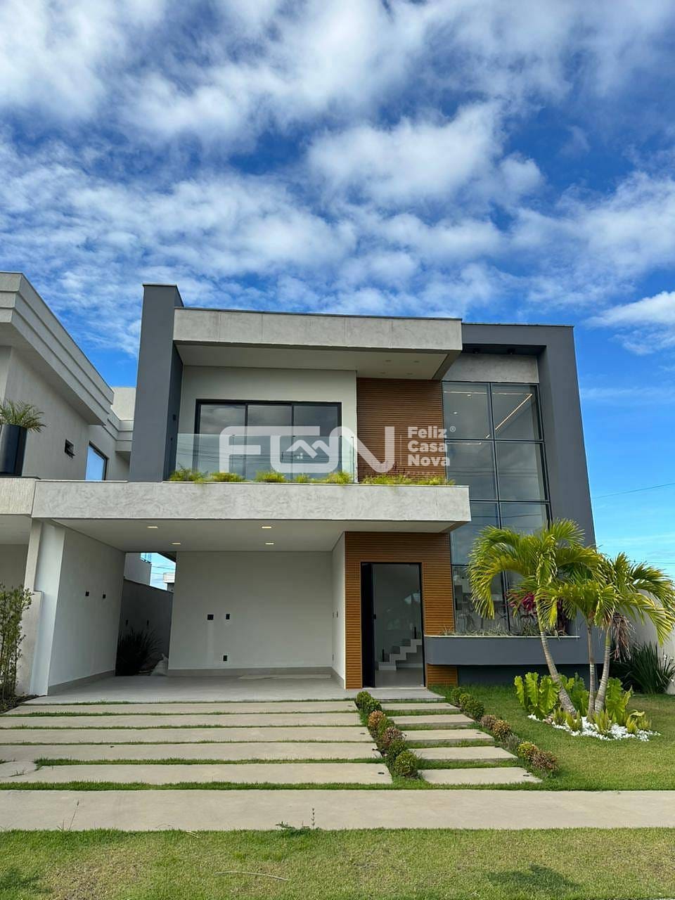 Casa, 5 quartos, 230 m² - Foto 1