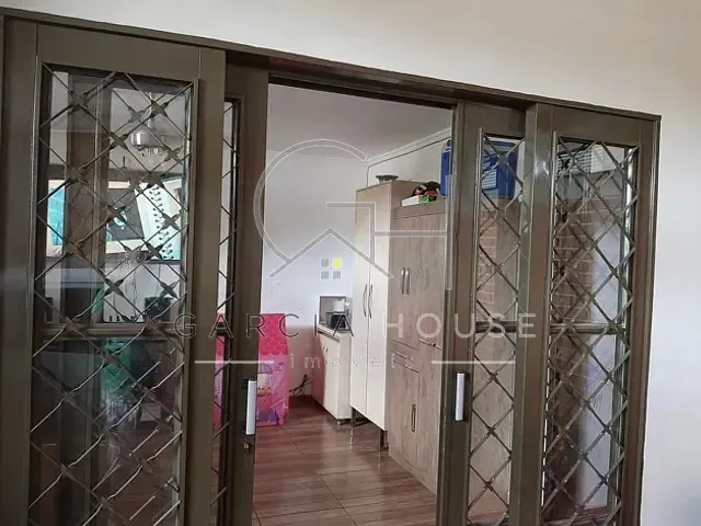 Casa com 250m² 4 quartos e 2 banheiros, à venda, no bairro Parque das Andorinhas em Ribeirão Preto