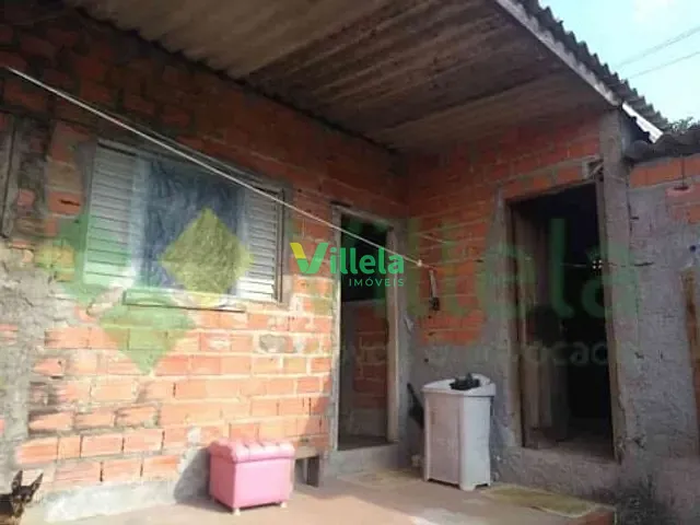 Casa à venda, no bairro Canaã em Itaquaquecetuba