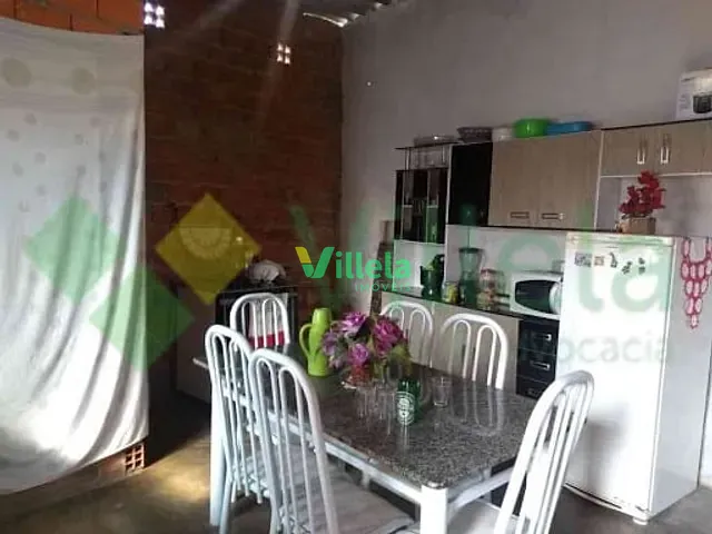 Casa à venda, no bairro Canaã em Itaquaquecetuba