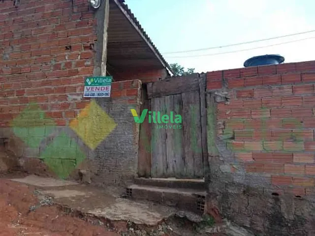 Casa à venda, no bairro Canaã em Itaquaquecetuba