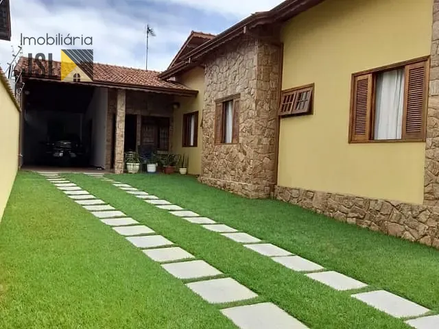 Casa com 259m² 3 quartos e 2 banheiros, à venda, no bairro Jardim Shangri-lá em Caçapava